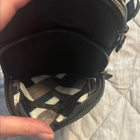 Lug Black Belt Bag Compact and Durable - Picture 4 of 6